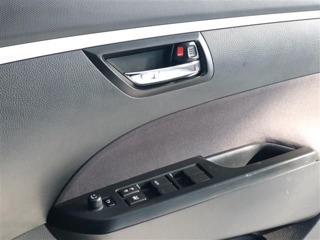 Suzuki SWIFT 2014-09 14697-21