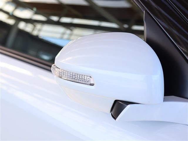 Suzuki SWIFT 2014-09 14697-28