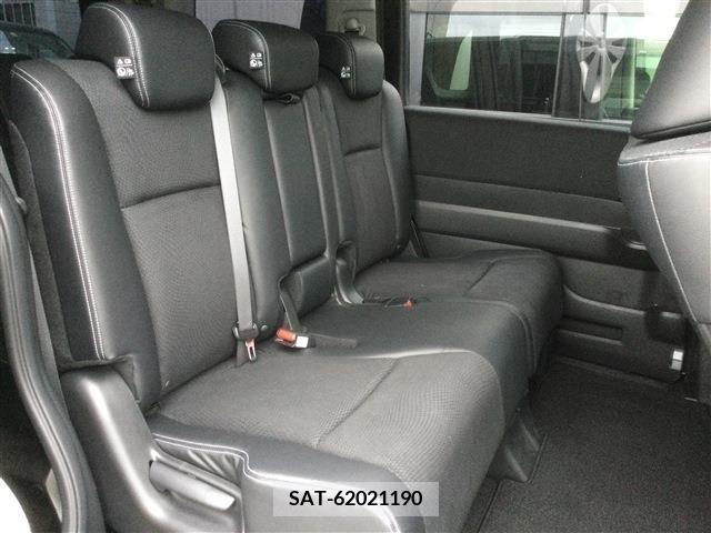 Honda e 2014-09 256668-16