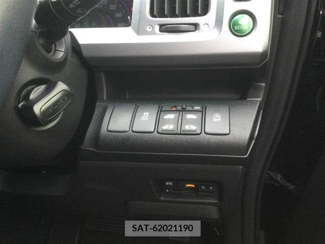 Honda e 2014-09 256668-9