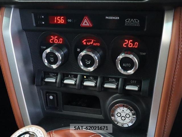 Toyota 86 2015-08 264729-11