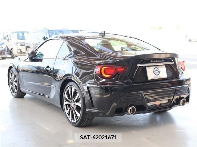 Toyota 86 2015-08 264729-22