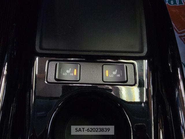 Toyota PRIUS 2021-09 393382-17