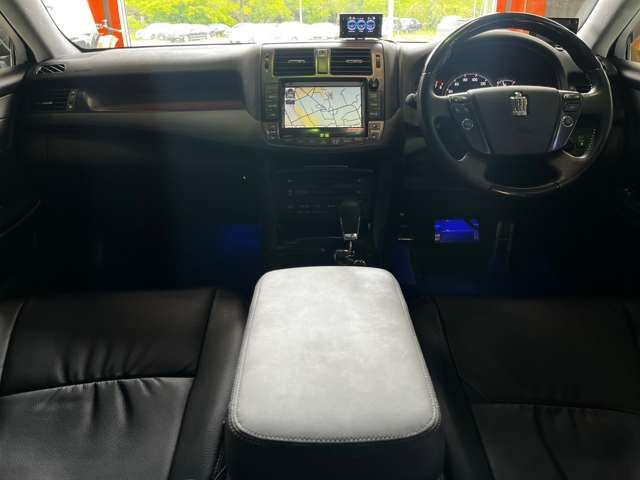 Toyota CROWN SEDAN 2008-05 3543-11
