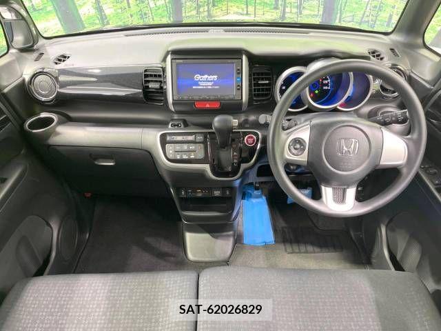 Honda N BOX CUSTOM 2017-01 364748-1