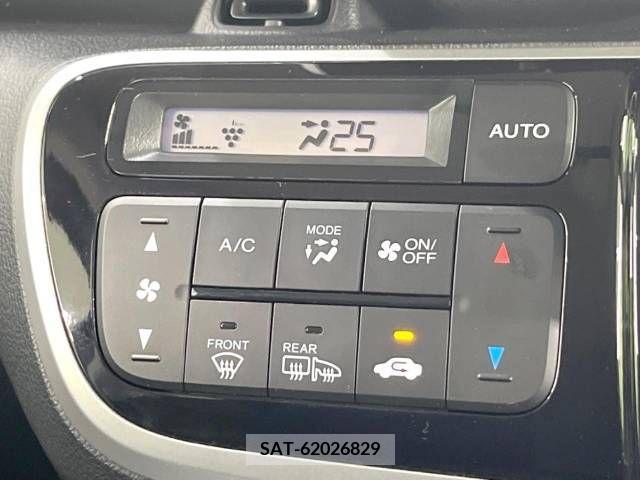 Honda N BOX CUSTOM 2017-01 364748-6