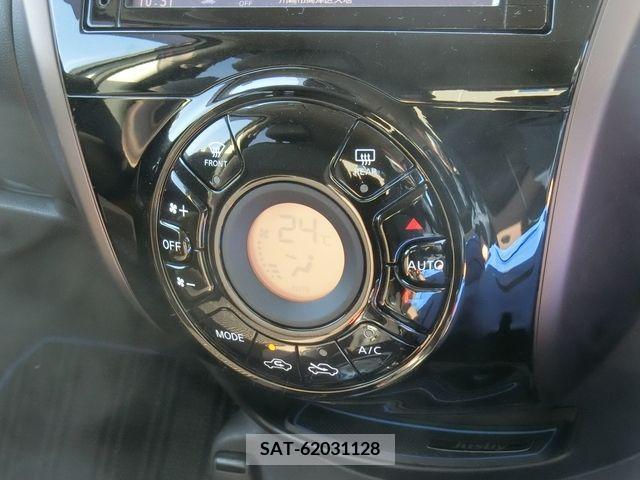 Nissan NOTE 2019-04 219560-10