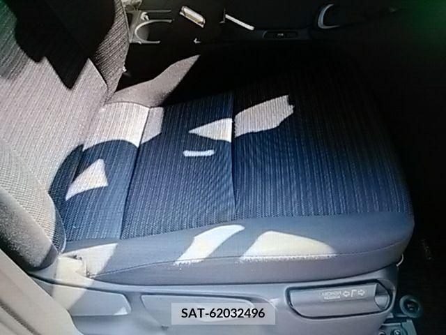 Toyota YARIS 2023-01 371462-14