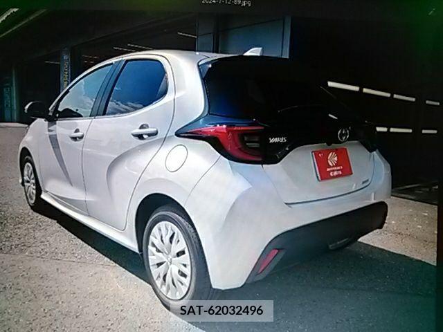 Toyota YARIS 2023-01 371462-25