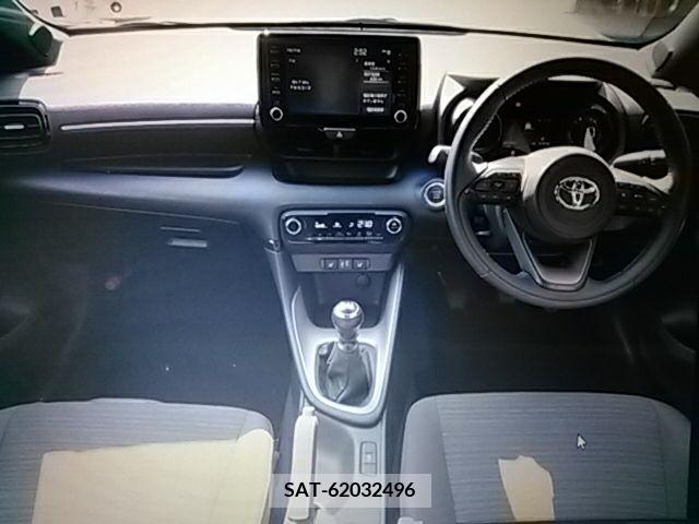 Toyota YARIS 2023-01 371462-1