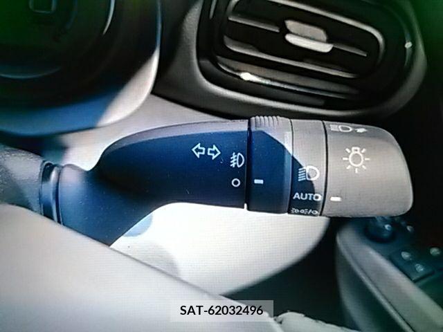 Toyota YARIS 2023-01 371462-10
