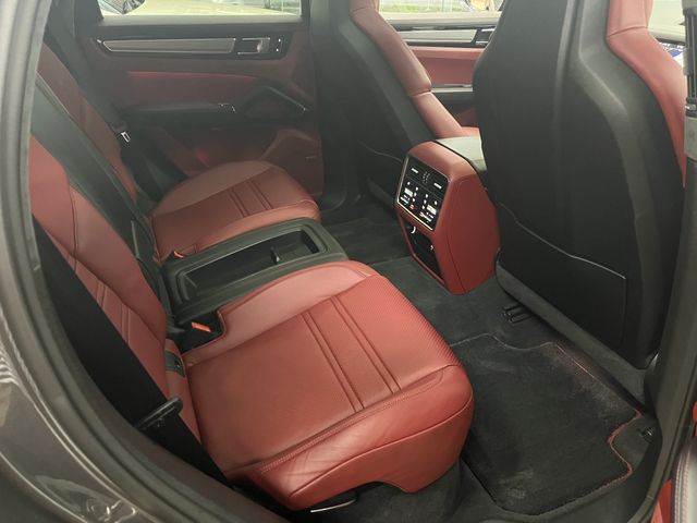 Porsche CAYENNE 2020-03 4741-6