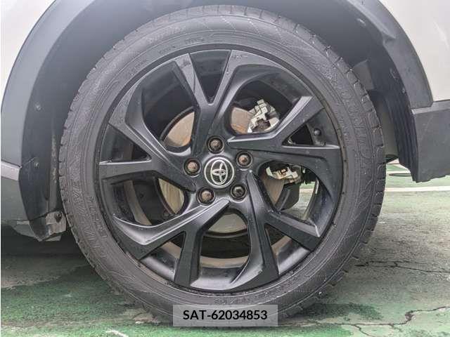 Toyota C-HR 2021-11 331790-4