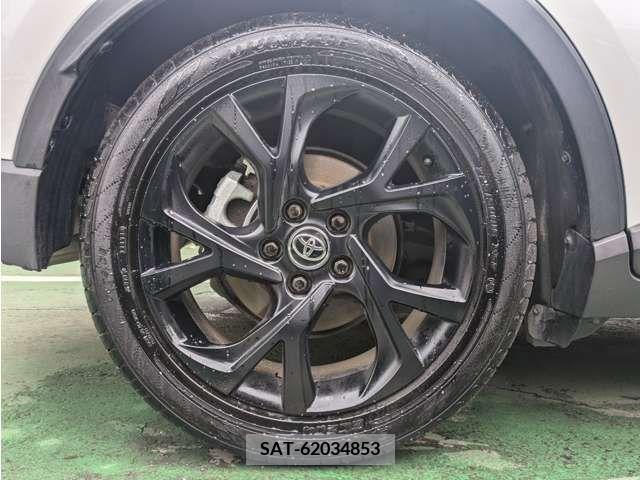 Toyota C-HR 2021-11 331790-7