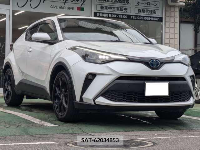 Toyota C-HR 2021-11 331790-1