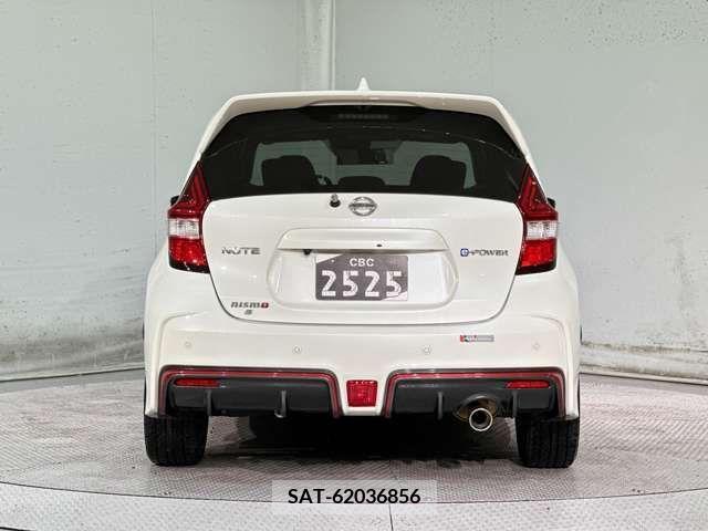 Nissan NOTE 2019-10 279907-9