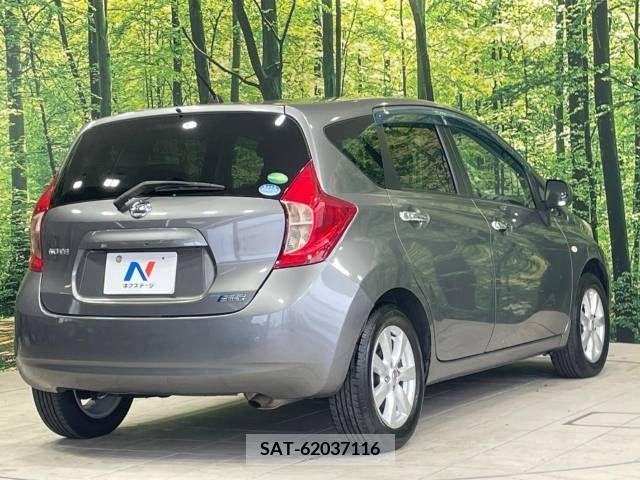 Nissan NOTE 2013-10 302329-17