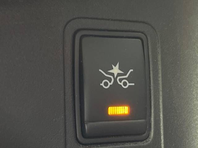 Nissan SERENA 2016-10 12267-6