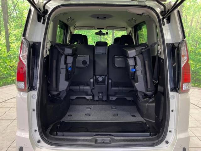 Nissan SERENA 2016-10 12267-12