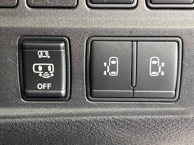 Nissan SERENA 2016-10 12267-5