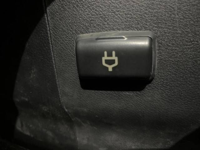 Nissan SERENA 2016-10 12267-8