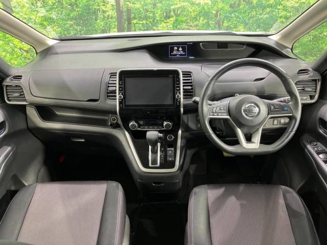 Nissan SERENA 2016-10 12267-1