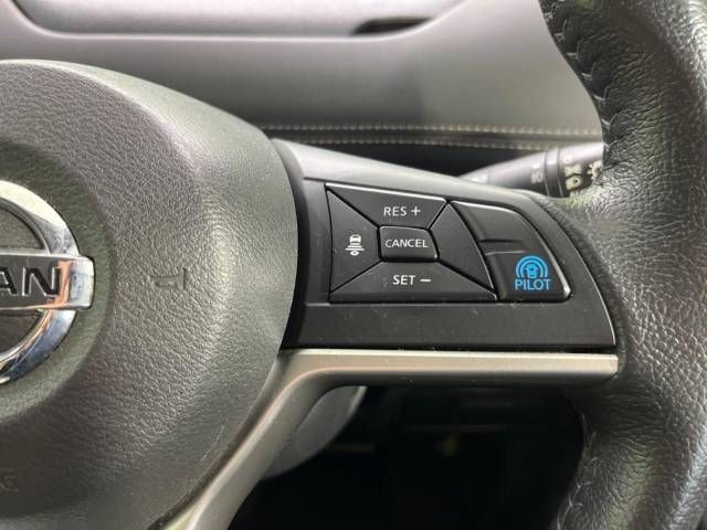 Nissan SERENA 2016-10 12267-4