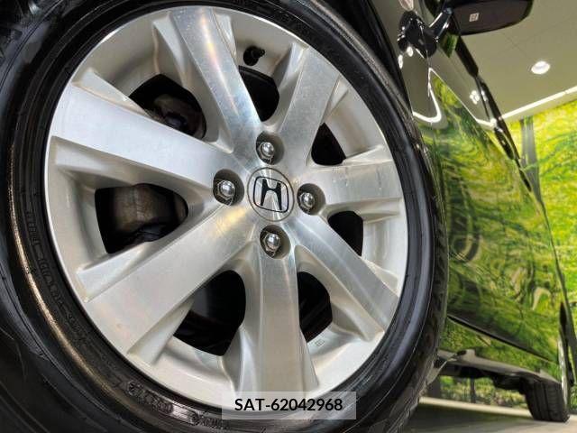 Honda FREED SPIKE 2010-09 328162-13