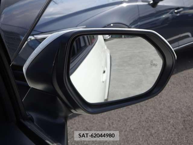 Toyota YARIS CROSS 2022-03 291705-16