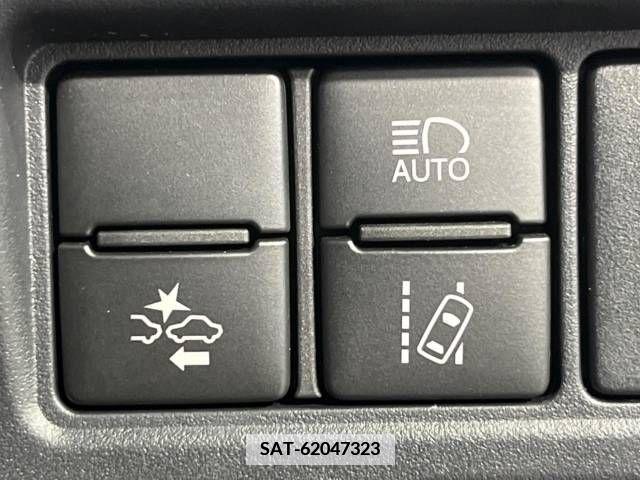 Toyota VOXY 2017-11 344895-5