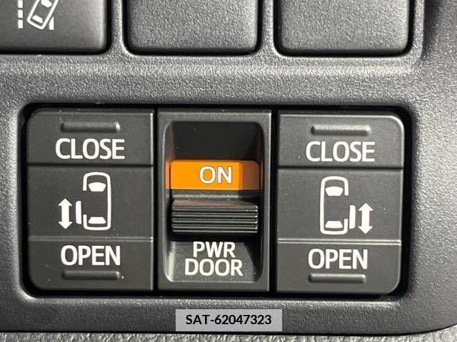 Toyota VOXY 2017-11 344895-4