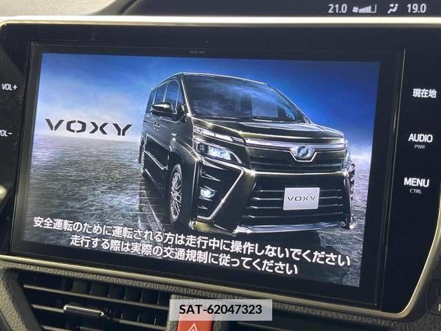 Toyota VOXY 2017-11 344895-2