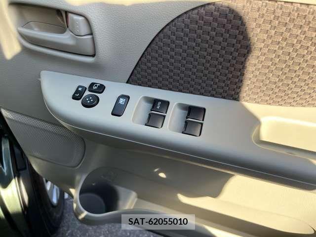 Mitsubishi MINICAB VAN 2022-10 224628-8