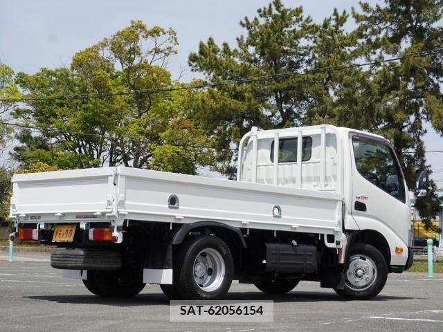 Hino DUTRO 2018-01 296688-1