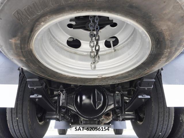 Hino DUTRO 2018-01 296688-6