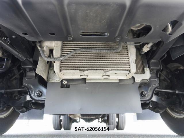 Hino DUTRO 2018-01 296688-17