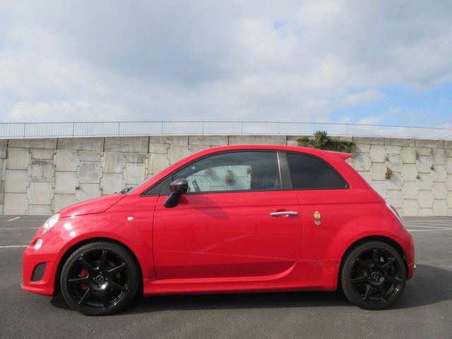 Abarth 695 2011-03 340-10