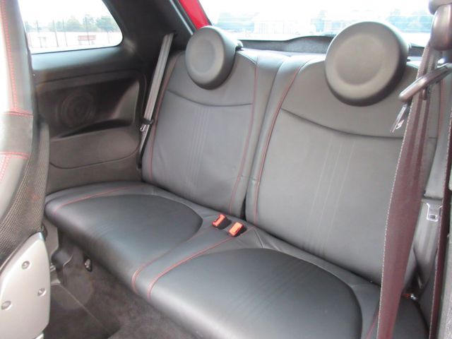 Abarth 695 2011-03 340-24