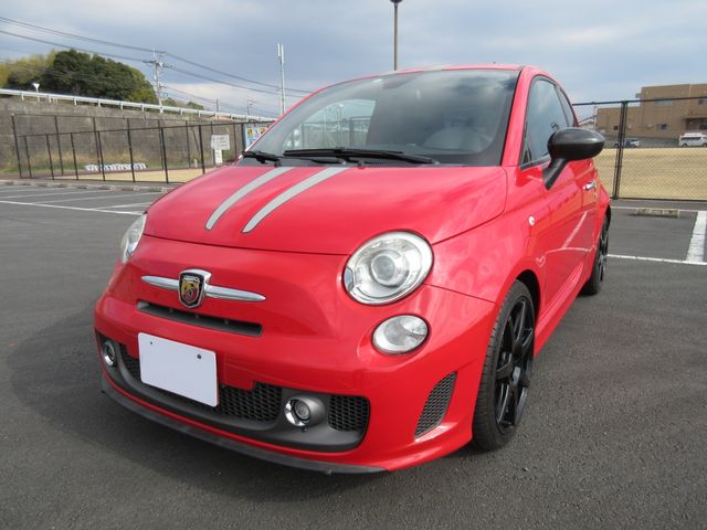 Abarth 695 2011-03 340-4