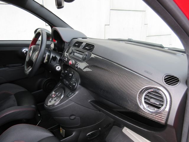 Abarth 695 2011-03 340-22