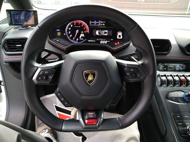 Lamborghini Huracan 2017-01 20838-13