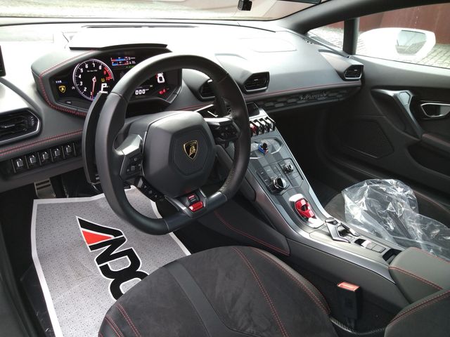 Lamborghini Huracan 2017-01 20838-9