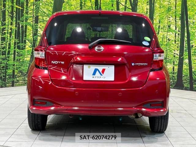 Nissan NOTE 2017-06 305383-15