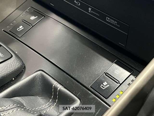 Lexus IS 2013-08 275407-5