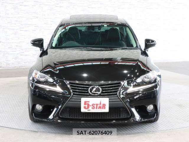 Lexus IS 2013-08 275407-9