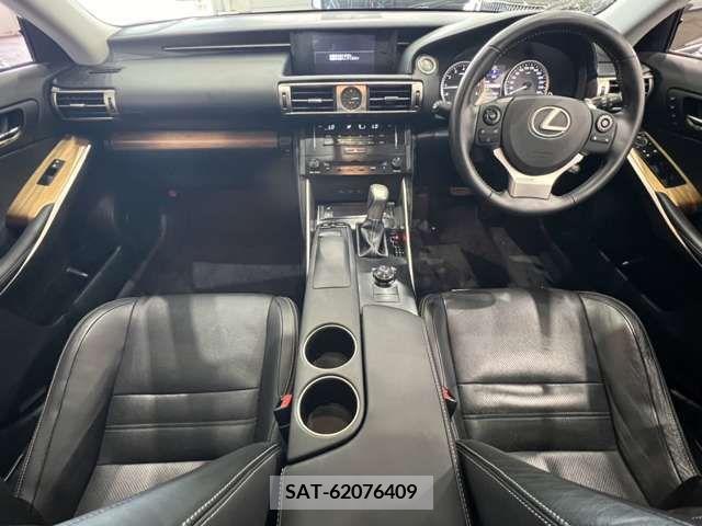 Lexus IS 2013-08 275407-16