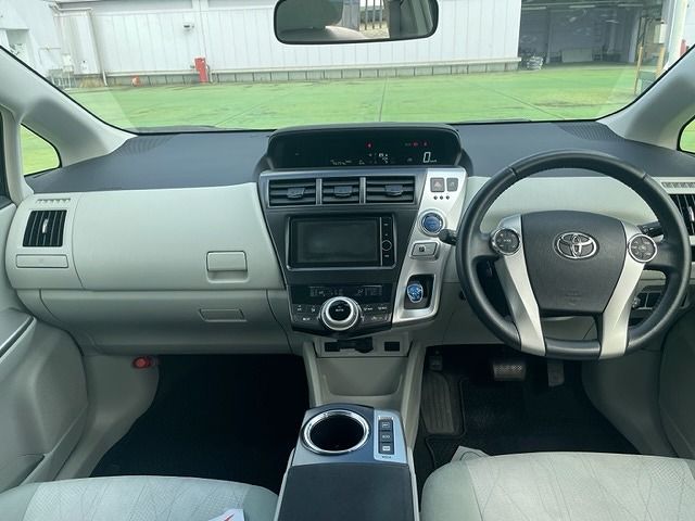 Toyota PRIUS ALPHA 2013-04 22008-1