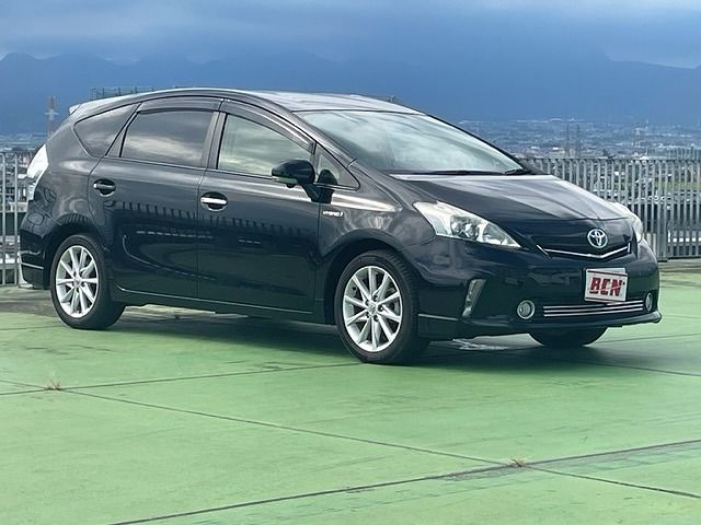 Toyota PRIUS ALPHA 2013-04 22008-6
