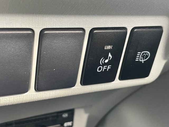Toyota PRIUS ALPHA 2013-04 22008-21