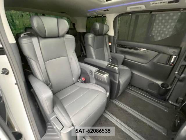 Toyota ALPHARD 2023-04 349778-8